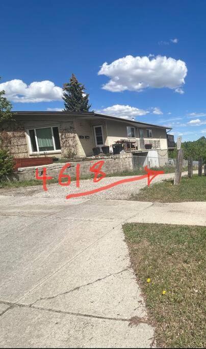 Highland Park Cozy Daire YYC Dış mekan fotoğraf